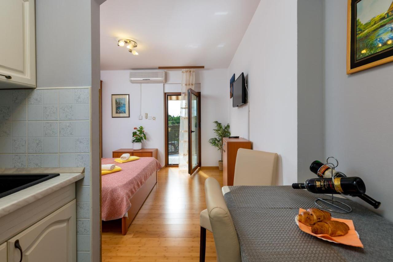 Apartments Kristina Ρόβινι Εξωτερικό φωτογραφία