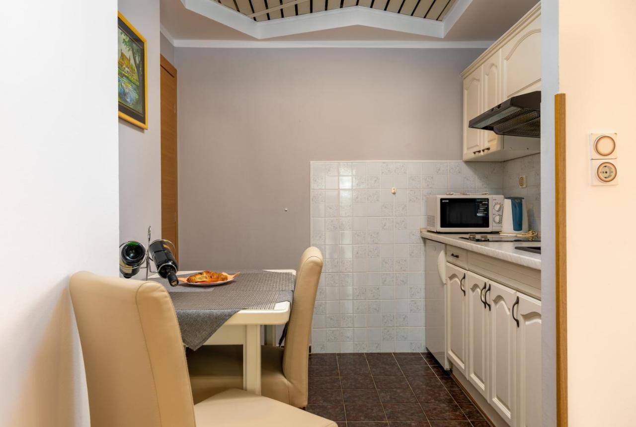 Apartments Kristina Ρόβινι Εξωτερικό φωτογραφία