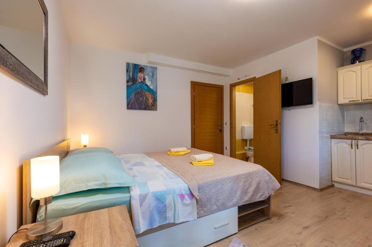 Apartments Kristina Ρόβινι Εξωτερικό φωτογραφία