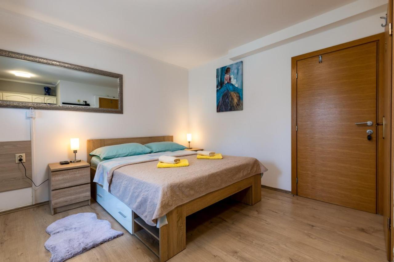 Apartments Kristina Ρόβινι Εξωτερικό φωτογραφία